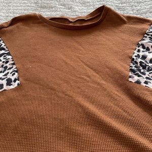 Top with print panels